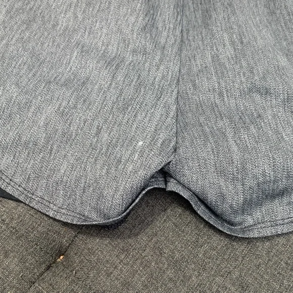 Under Armour Women's Athletic Shorts in Gray and Black - Picture 4 of 5